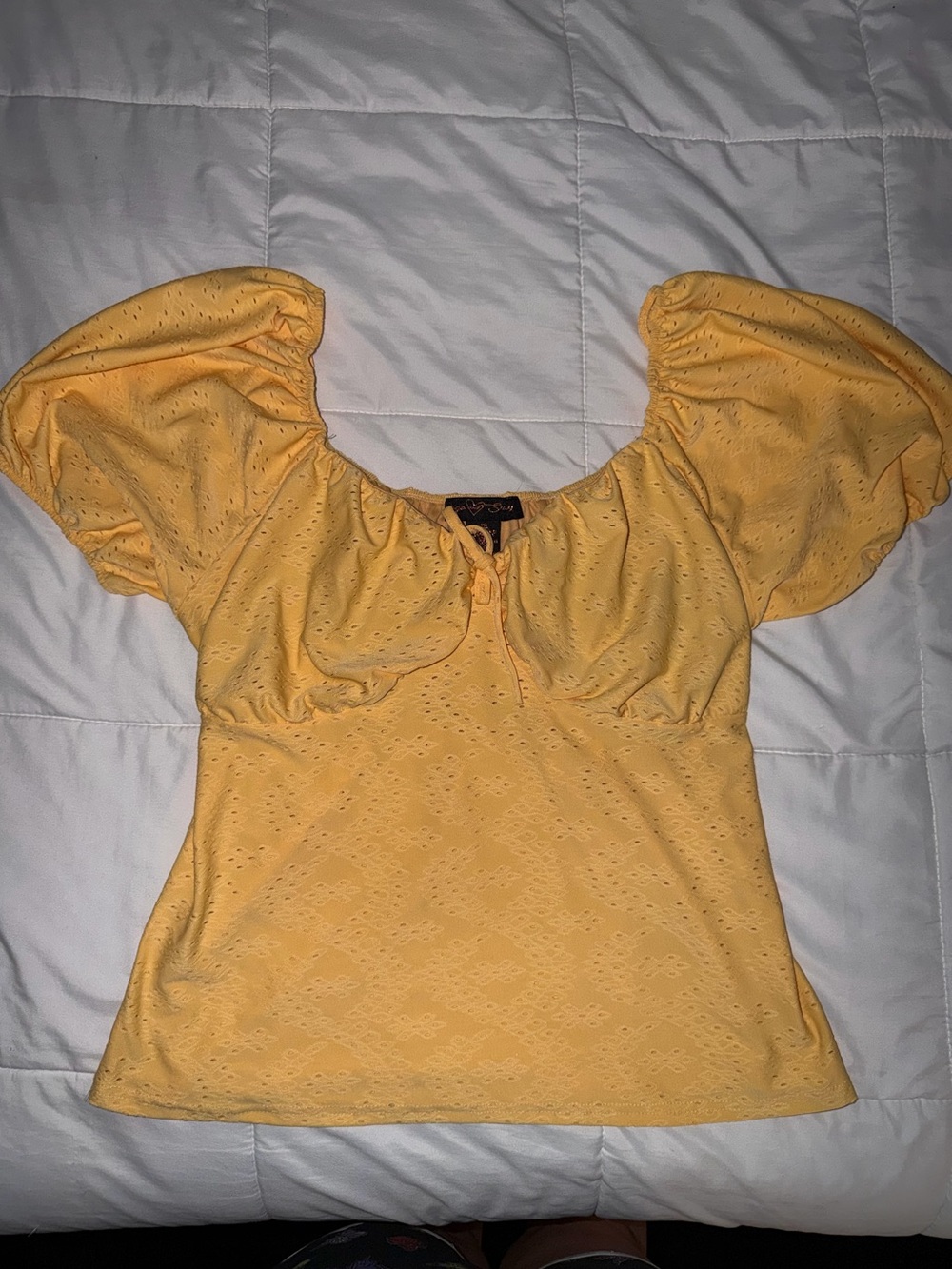 Yellow Eyelet Puff-Sleeve Women's Top - 1X